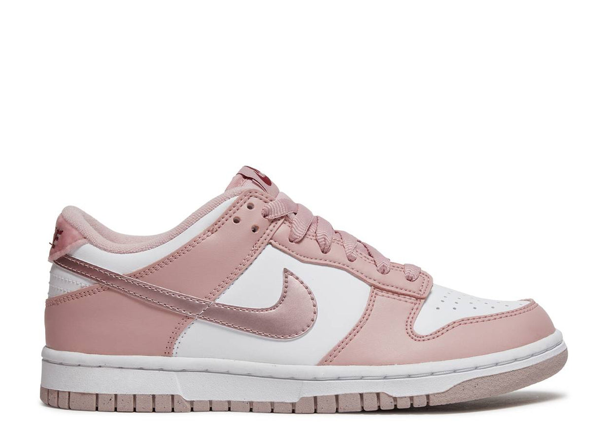 Dunk Low GS &#39;Pink Velvet&#39; (2021)